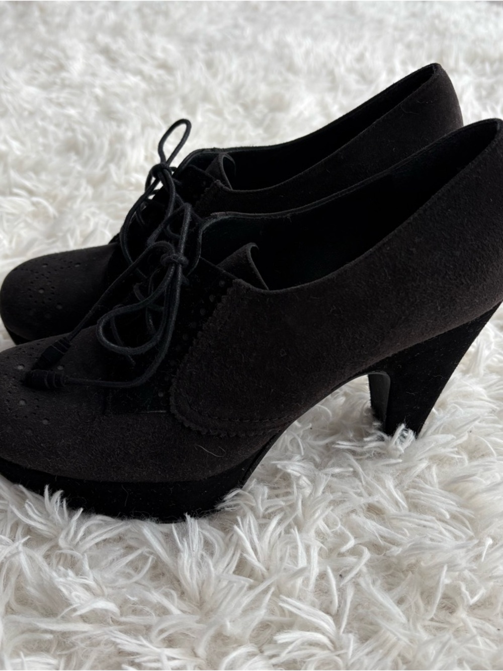 Stuart Weitzman Black Suede Lace‑Up Heels – Platform & Cone Heel – US 6